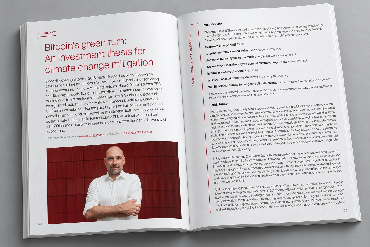 Double page éditoriale « Outlook 2024 » avec portrait et colonnes de texte.