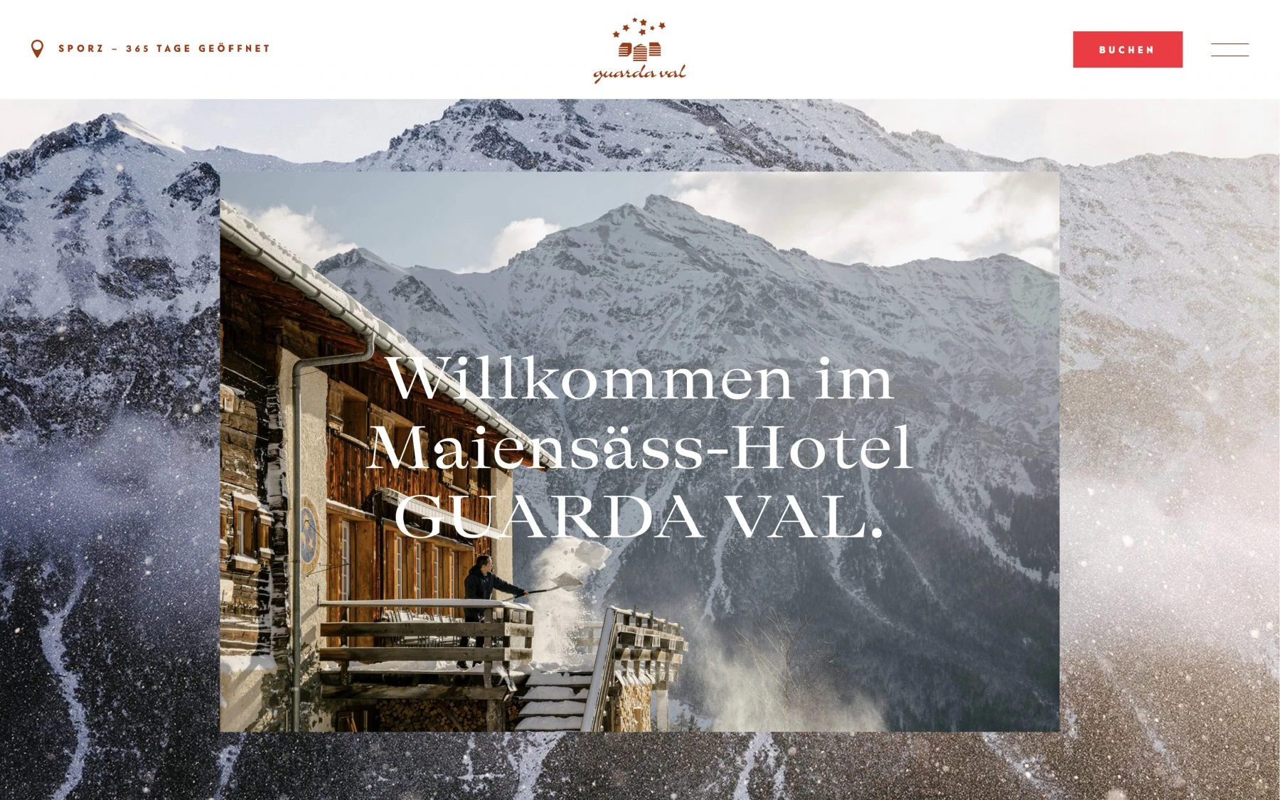 Accueil du site Guarda Val : chalet superposé à un panorama de montagnes.