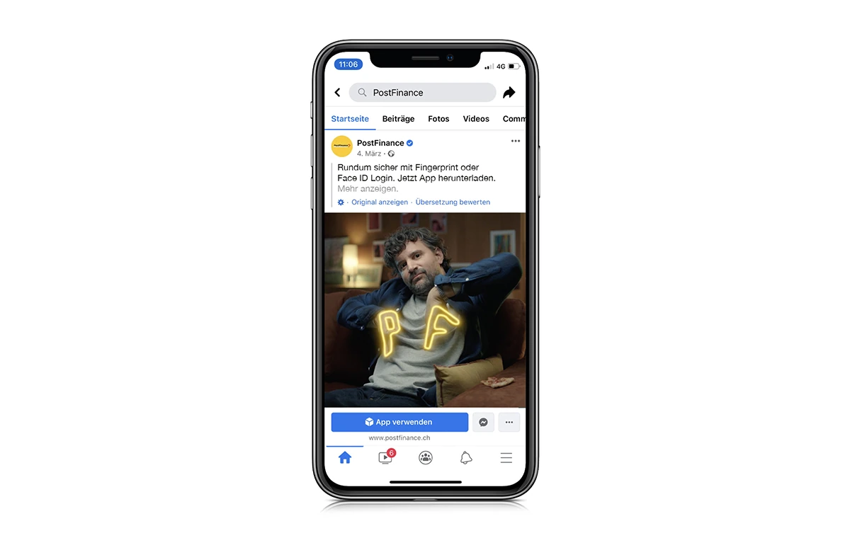 Publication vidéo PostFinance sur les réseaux sociaux, affichée sur smartphone.